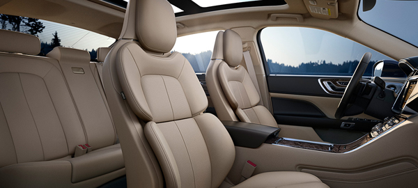 2017 Lincoln Continental Price7