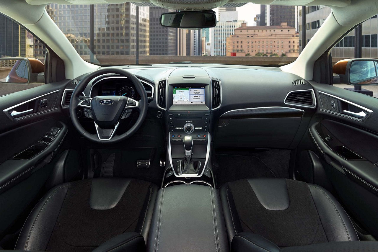 2018 Ford Edge Titanium10
