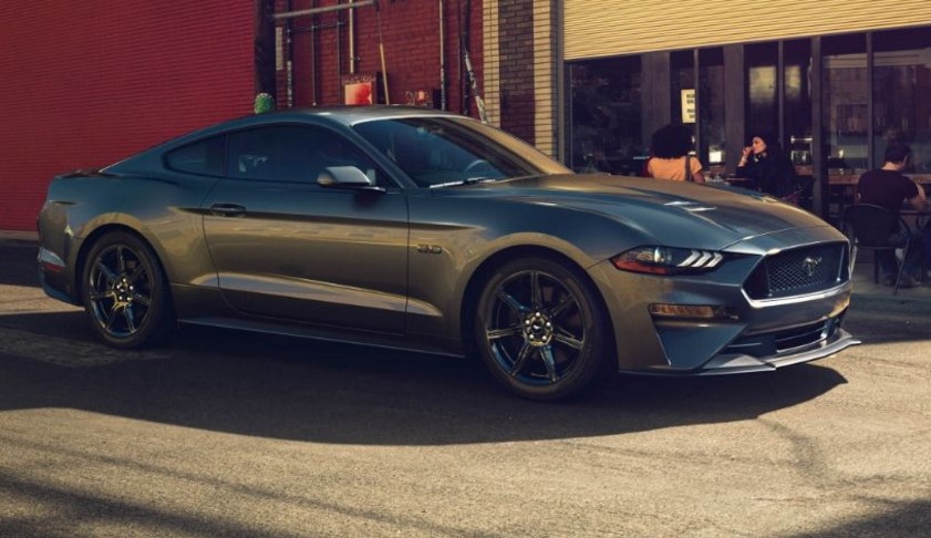 2018 Ford Mustang Convertible8