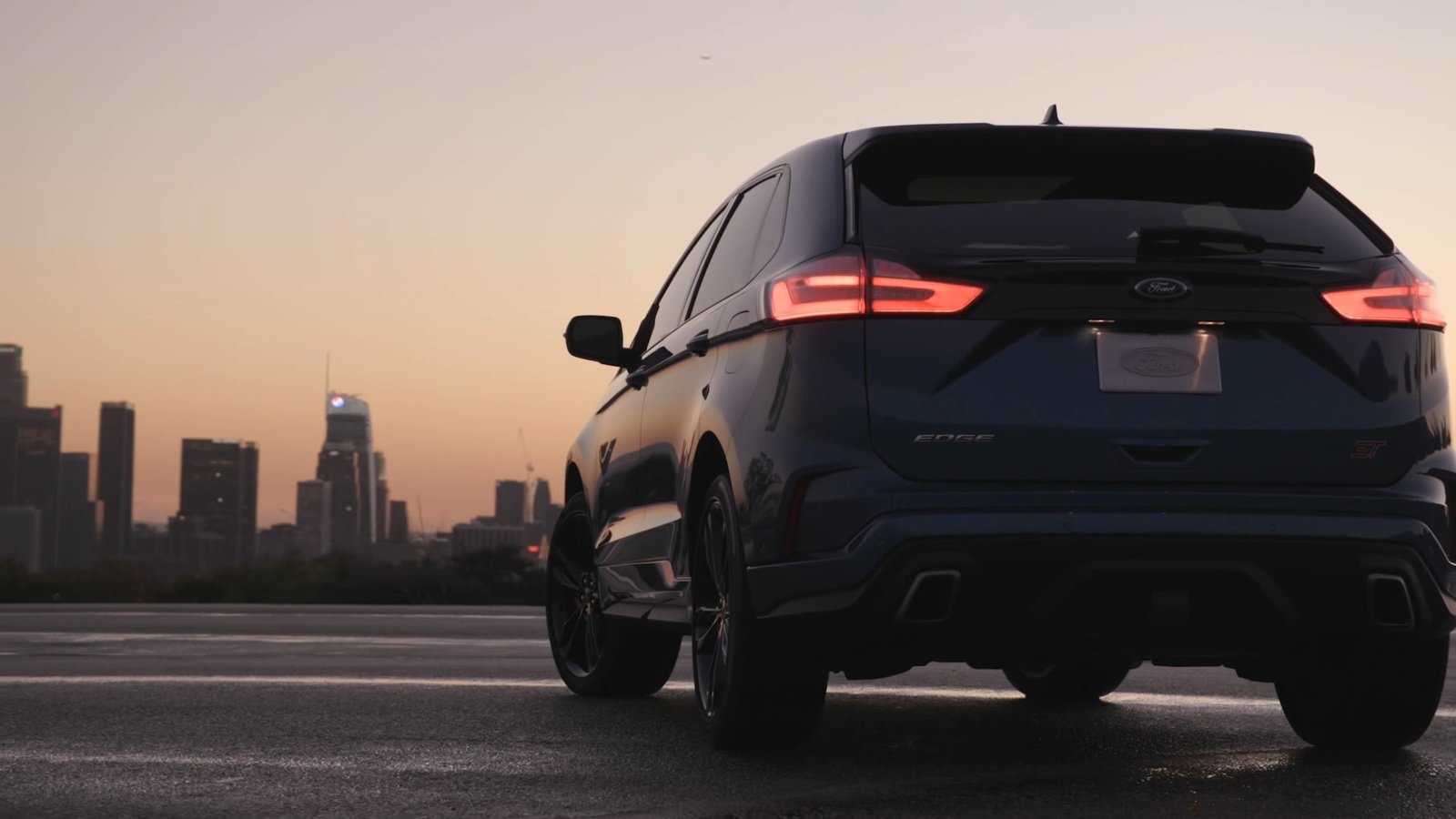 2019 Ford Edge5
