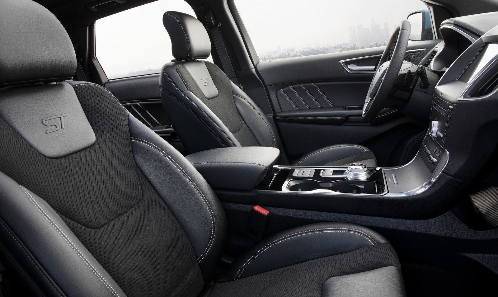 2019 Ford Edge7