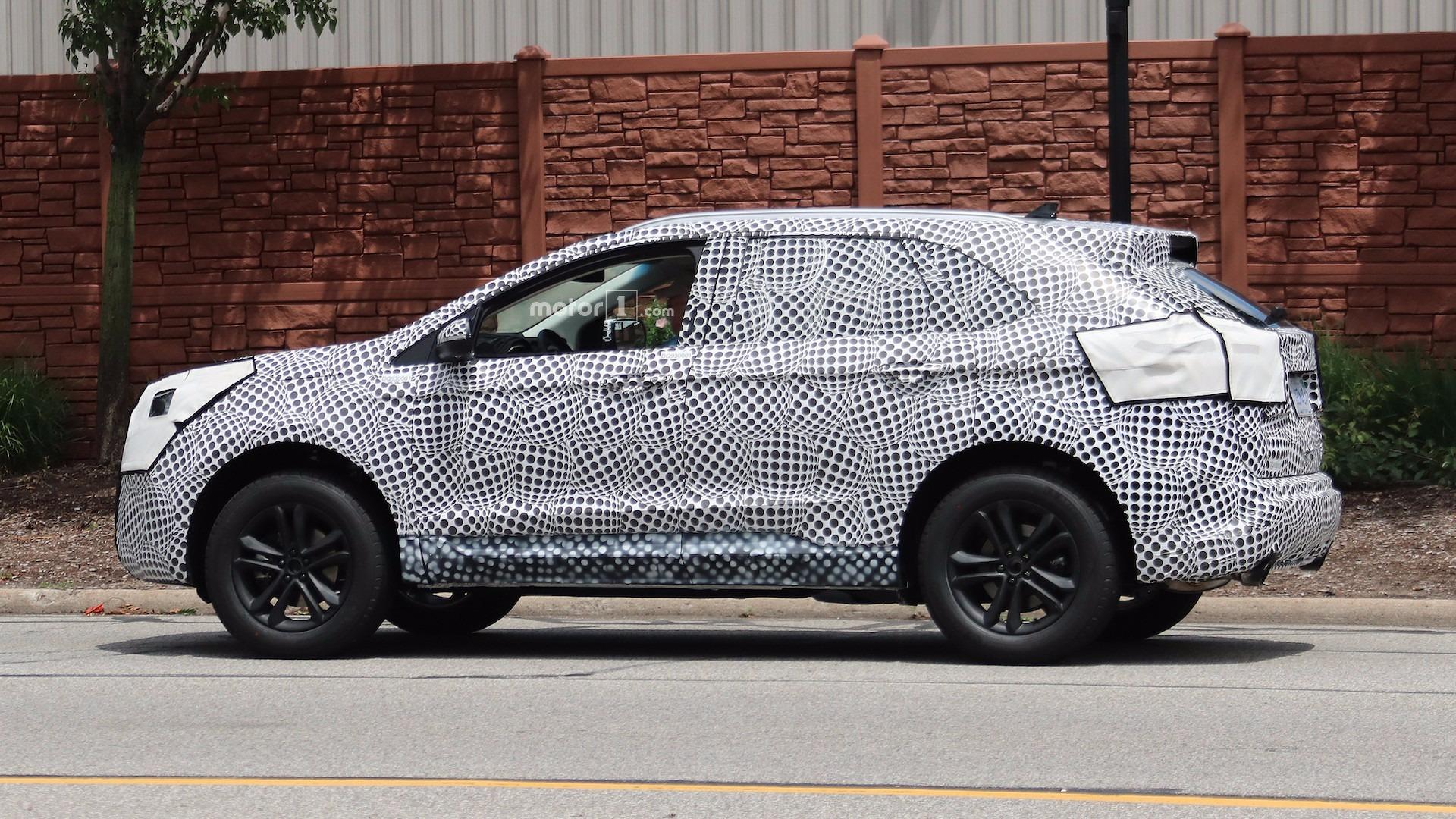 2019 Ford Edge2