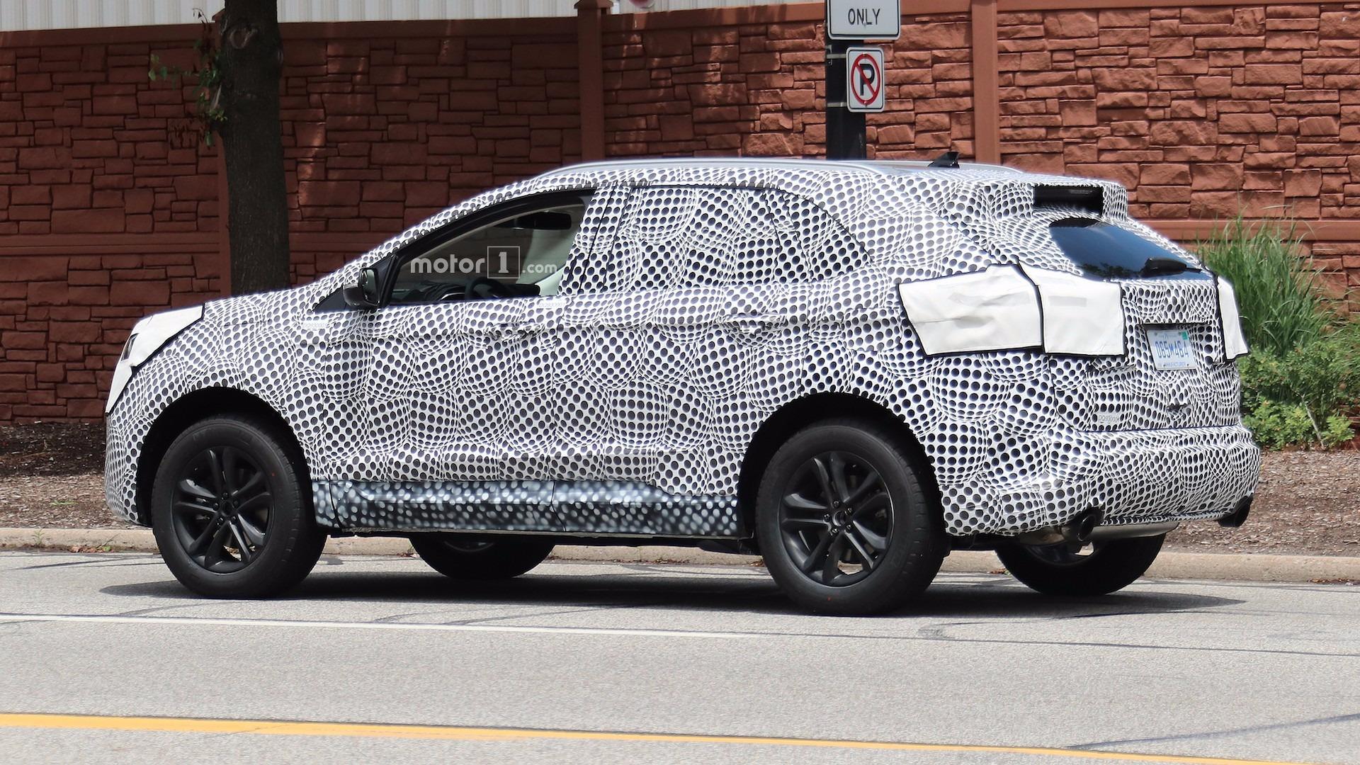2019 Ford Edge3