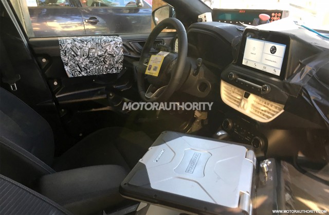 2019 Ford Focus Sedan8