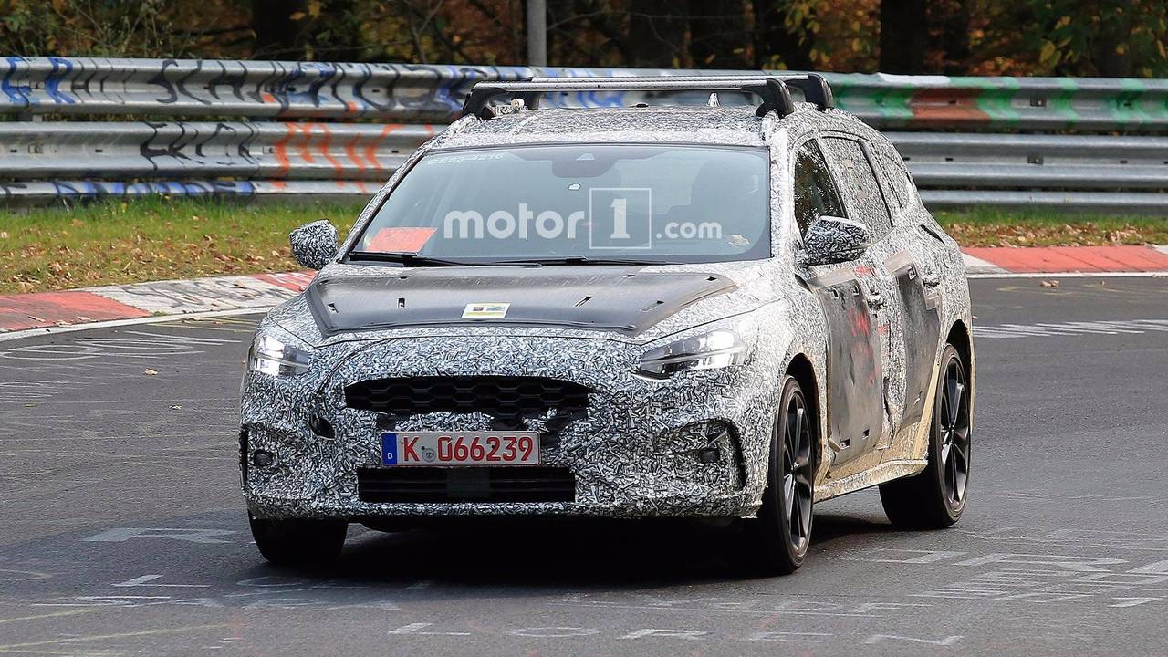 2019 Ford Focus Wagon2