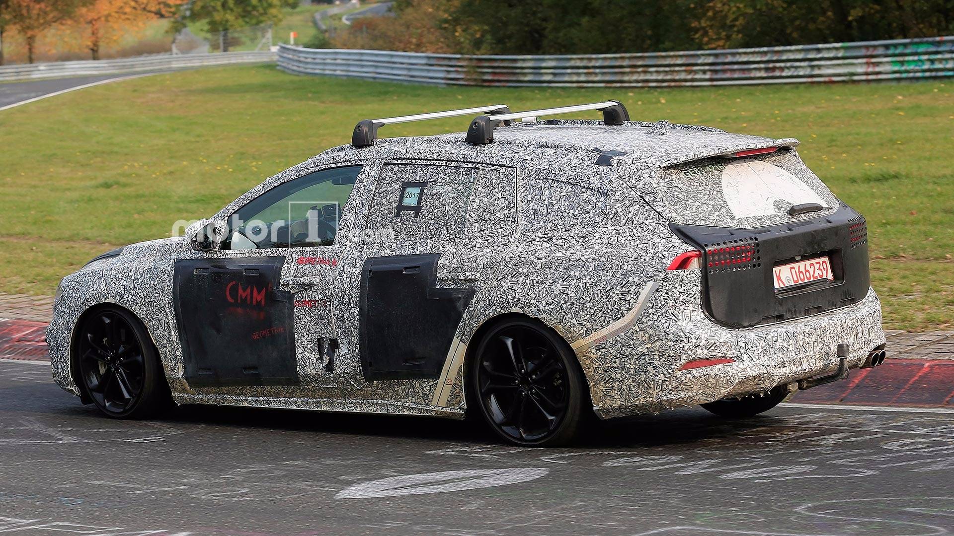 2019 Ford Focus Wagon7